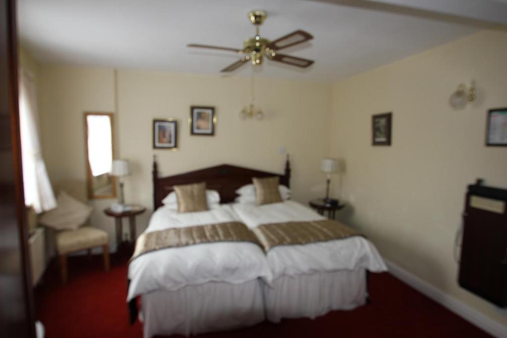 Longview Hotel Натсфорд Номер фото