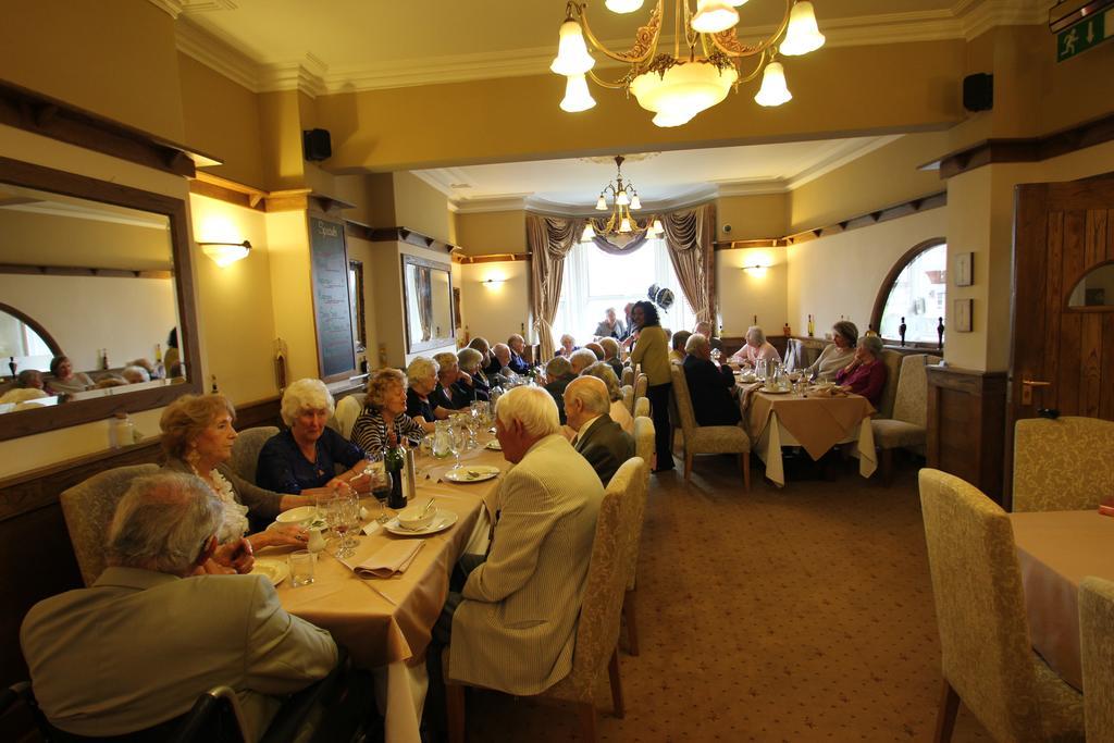 Longview Hotel Натсфорд Экстерьер фото