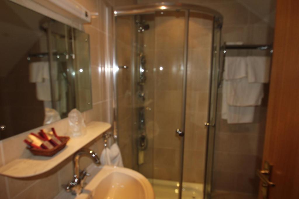 Longview Hotel Натсфорд Экстерьер фото