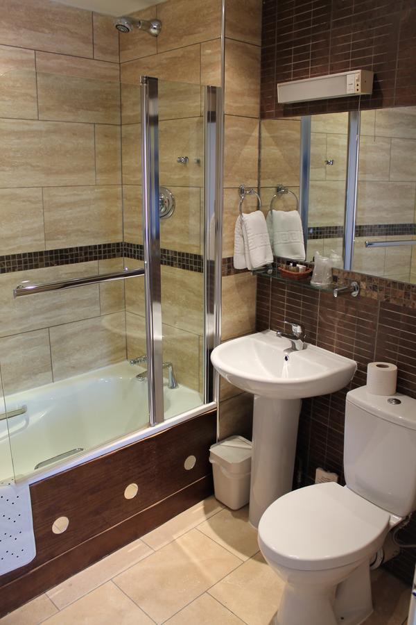Longview Hotel Натсфорд Экстерьер фото