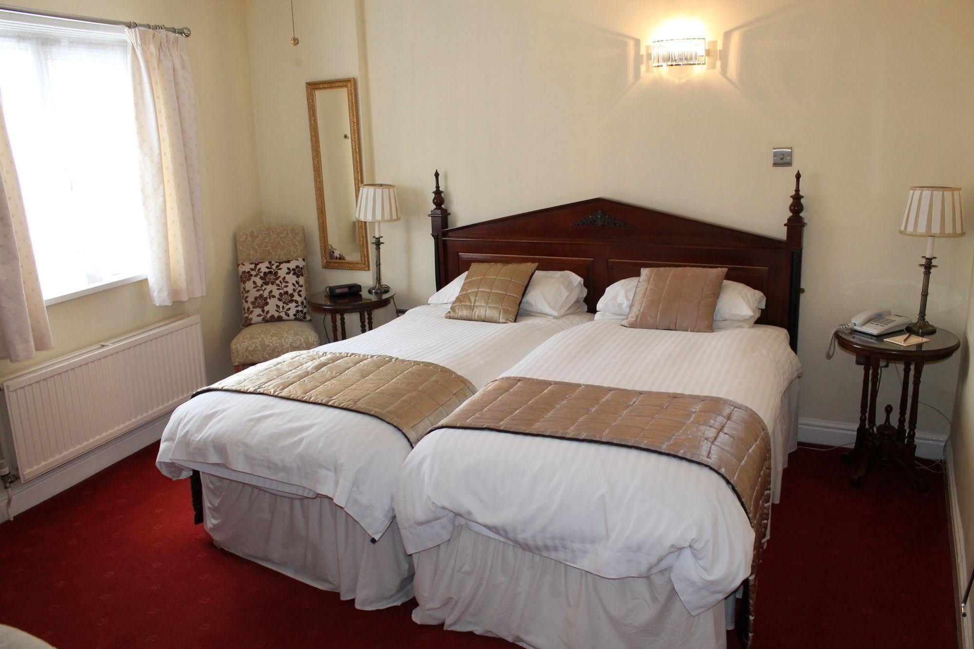 Longview Hotel Натсфорд Экстерьер фото