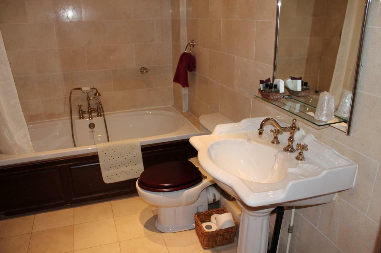 Longview Hotel Натсфорд Экстерьер фото